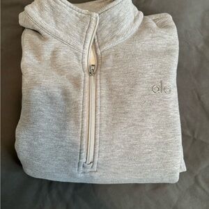 ALO Yoga Men's Light Gray Zip-Up Sweater